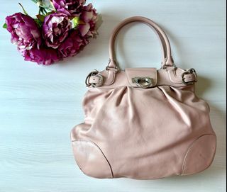 (Category: ) located in . Submitted by adorn_vintage (Listing ID 1441293744, Image 1). Description: .