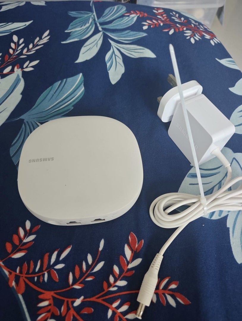Samsung SmartThings Hub with Power Adapter470266032098519040