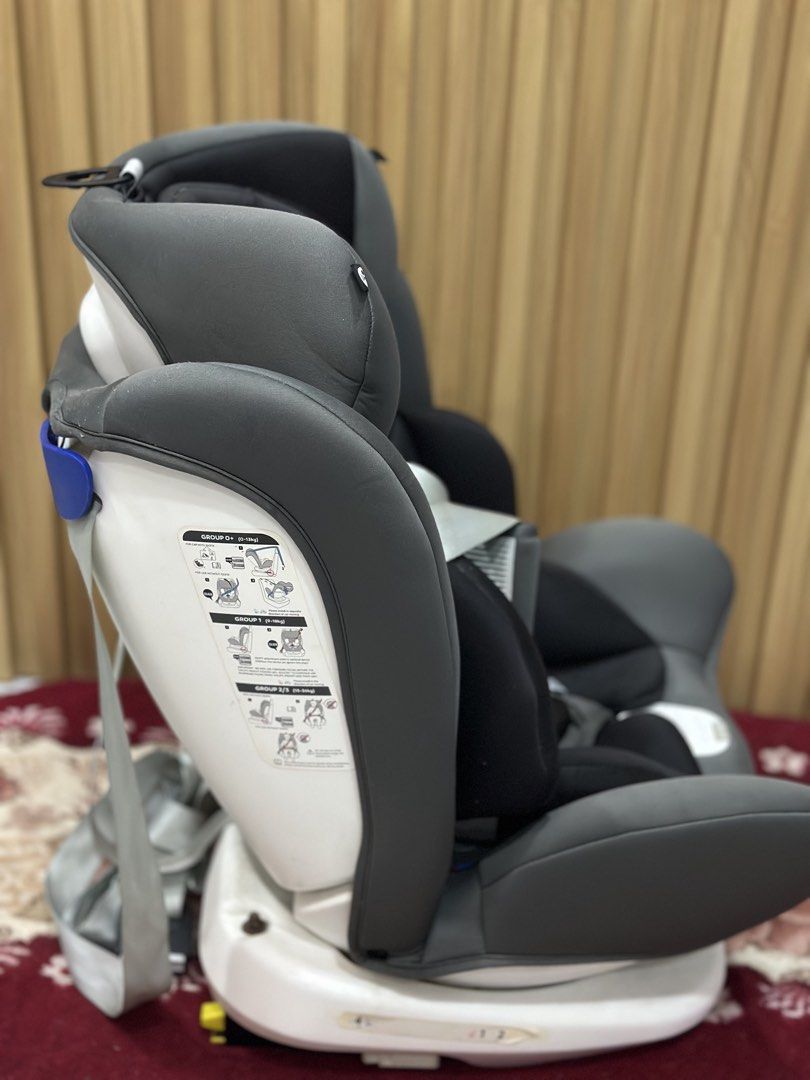 Seatfix Car Seat (Category: Car Seats) located in Quezon City. Submitted by olaine29 (Listing ID 1441321232, Image 3). Description: 🛍️✨ FOR SALE – PRE-LOVED BABY CAR SEAT ✨🛍️ (📌 Picolo Brand) 👶 Perfect for your little one’s comfort and safety! 📏 Adjustable Size: • Length: 55–80 cm • Width: 47 cm 🔄 Features: • ✔️ 360° rotatable base • ✔️ Comfortable baby seating position • ✔️ Easy and convenient to use 💖 Condition: • ✔️ Good condition • ✔️ 