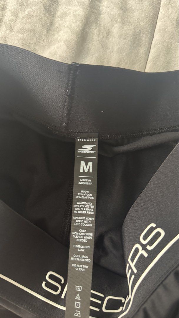 Skechers Black Leggings (Category: Activewear) located in Quezon City. Submitted by shoppingcl (Listing ID 1441169541, Image 3). Description: • Worn once • Get the set (sports bra + leggings) for ₱1700 .
