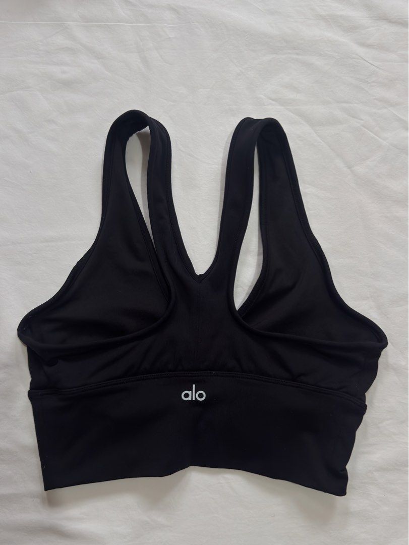 SMALL • alo wild thing bra (black) (Category: Activewear) located in Angeles City. Submitted by secondset (Listing ID 1441256557, Image 3). Description: 📌Please read my bio before ordering 💰MOP: GCash only 🚚MOD: J&T only ❕Due to limited replies allowed on the app we will not reply to lowballers Width: 11.5” Length: 14” No tags.