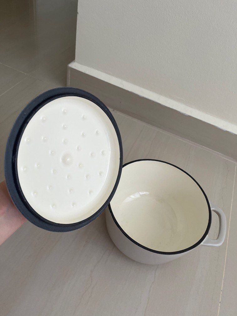 Sorabol enamel cast iron pot470217944854046721