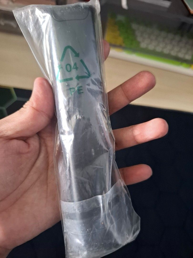 Spare Samsung Soundbar Remote Control (Category: Soundbars, Speakers & Amplifiers) located in Quezon City. Submitted by an.marie (Listing ID 1441183368, Image 3). Description: Replacement Remote Control for Samsung HW-Q70R HW-Q70T HW-Q70T/ZA HW-Q800T HW-Q800T/ZA HW-T650 HW-Q7CR HW-T650/ZA 3.1.2ch Soundbar Replacement remote, not original. No programming is required, just put new batteries and it will work well. Power Supply: 2X 1.5V AA Alkaline B