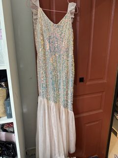 (Category: ) located in . Submitted by beauteboxeboutique (Listing ID 1441242121, Image 1). Description: .