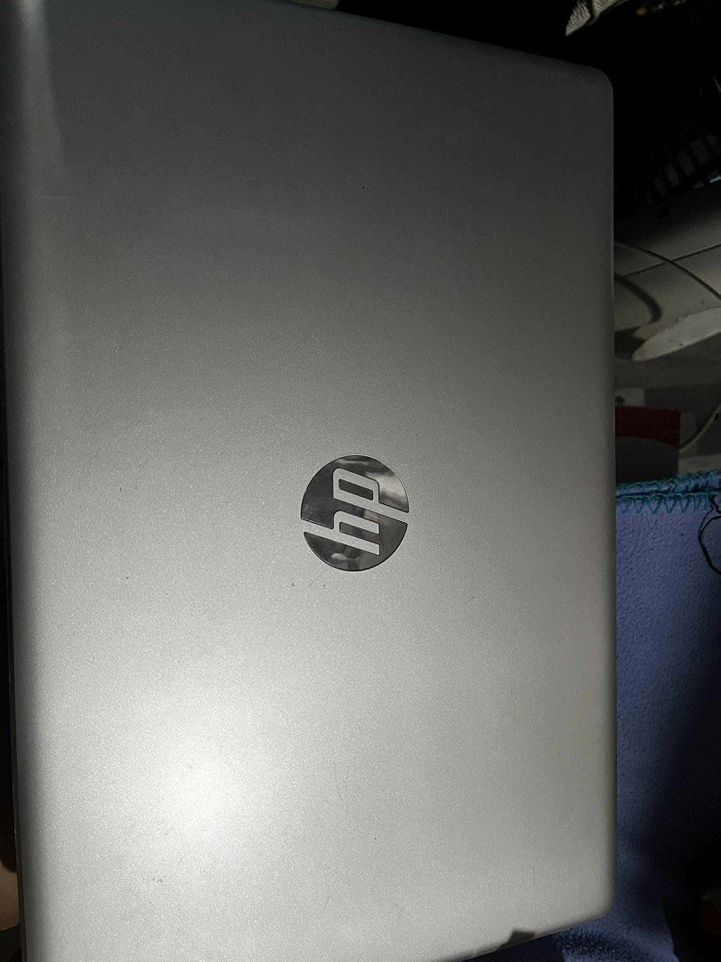 still nego HP 17‑by4013dx (Category: Laptops & Notebooks) located in Manila. Submitted by everythingbyseline (Listing ID 1441276149, Image 1). Description: HP 17‑by4013dx * Processor: Intel 11th Gen Core i3-1115G4 (2 cores) — base 3.0 GHz, Turbo up to ~4.1 GHz. * Memory (RAM): 8 GB DDR4-2666 (1 × 8GB) * Storage: 256 GB SSD (NVMe / PCIe) * Display: 17.3″ diagonal, HD+ resolution (1600 × 900), non-touch, BrightView. * Graphics: Integrated Intel UHD