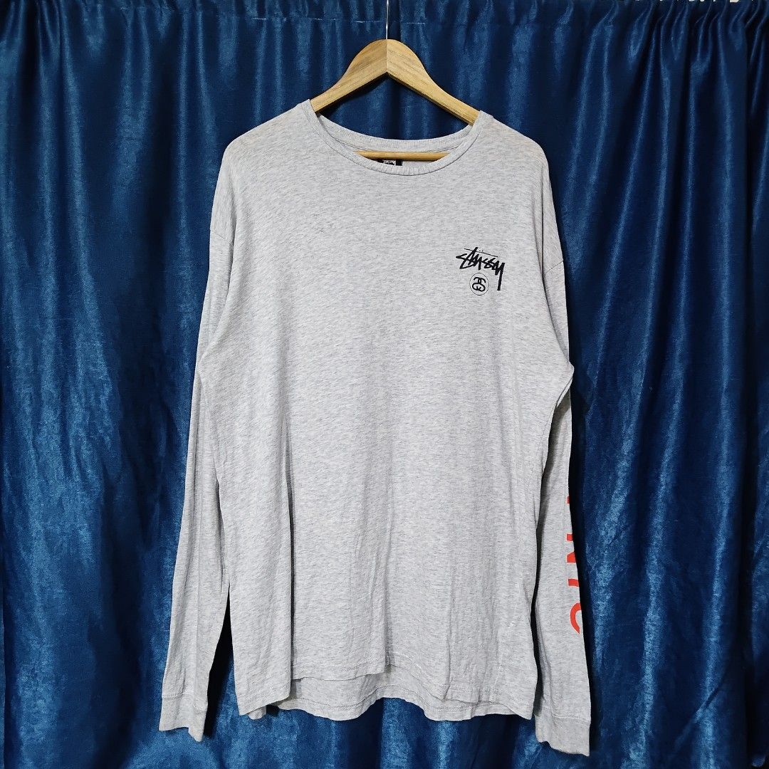 STUSSY NYC GRAY SWEATSHIRT (Category: Tshirts & Polo Shirts ) located in Makati City. Submitted by upcycled.closeth (Listing ID 1441160825, Image 1). Description: - Authentic Stussy product - Gray, Long-sleeved - Size: X-large (men's) - Authentic - flaws: No flaws - Excellent condition - Need wash, fresh from bale - Features design of Stussy NYC with sleeve script - Material: 100% Cotton !!STILL NEGOTIABLE!!.