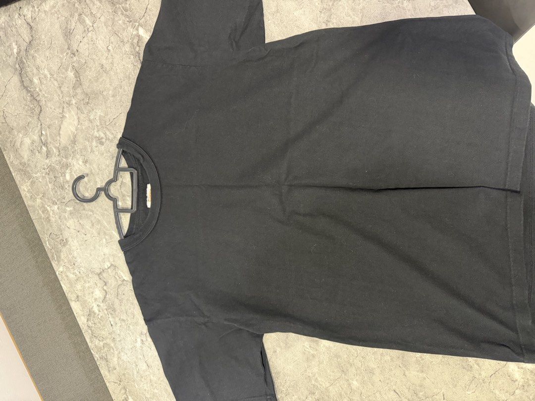 Sunray Sportswear Made in Japan Black T-Shirt Size 42 (Category: Tshirts & Polo Shirts) located in Singapore. Submitted by insound18 (Listing ID 1441291507, Image 3). Description: - Brand: Sunray Sportswear - Color: Black - Size: 42 - Origin: Made in Japan - Style: Classic crew neck, short sleeves - Features: Good quality fabric, simple and versatile - Care: Refer to tag in photos for details - 2 pcs available .