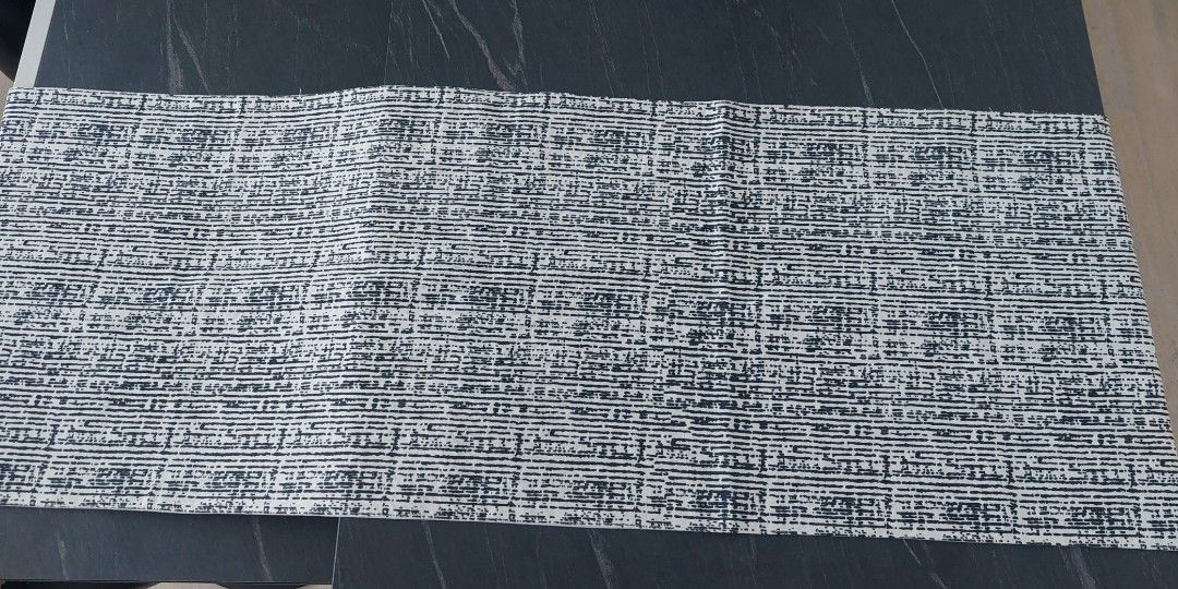 Table runner - brand new470101593697167360