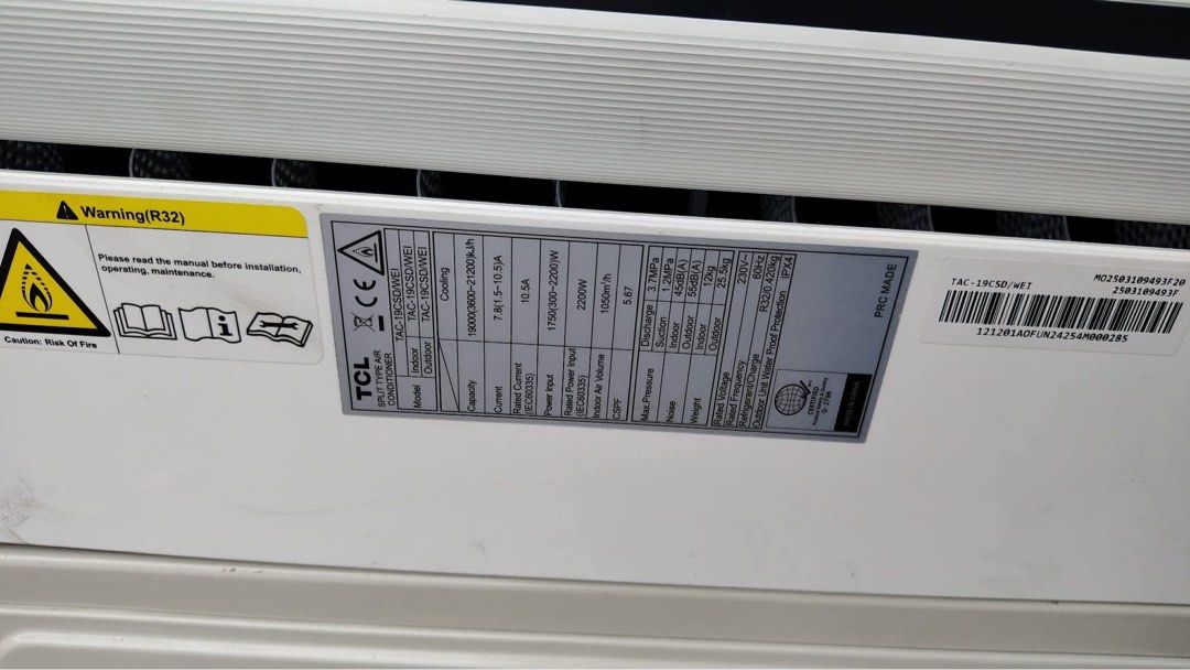 TCL 2HP Inverter Split type Aircon (Category: Air Conditioning and Heating) located in Manila. Submitted by marquezpa52205 (Listing ID 1441232379, Image 2). Description: - TCL Split Type Air Conditioner - Model: TAC-18CSD/WEI - Cooling Capacity: 18000 BTU/hr - Refrigerant: R32 - Technology: Full DC Inverter - Room Size: Ideal for rooms up to 2200 sqft.