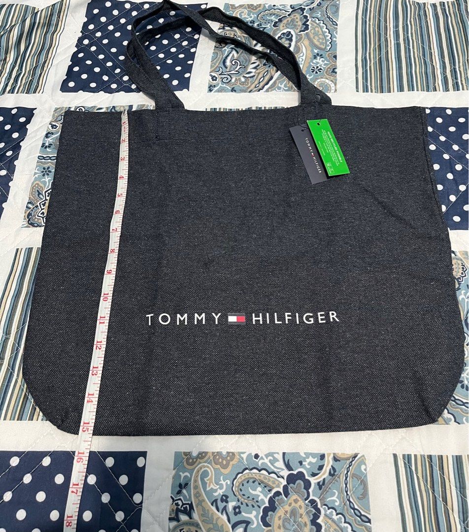 Tommy Hilfiger Denim Tote Bag (Category: Tote Bags) located in Paranaque City. Submitted by simonthecutecatboy (Listing ID 1441194865, Image 3). Description: -100% Authentic .