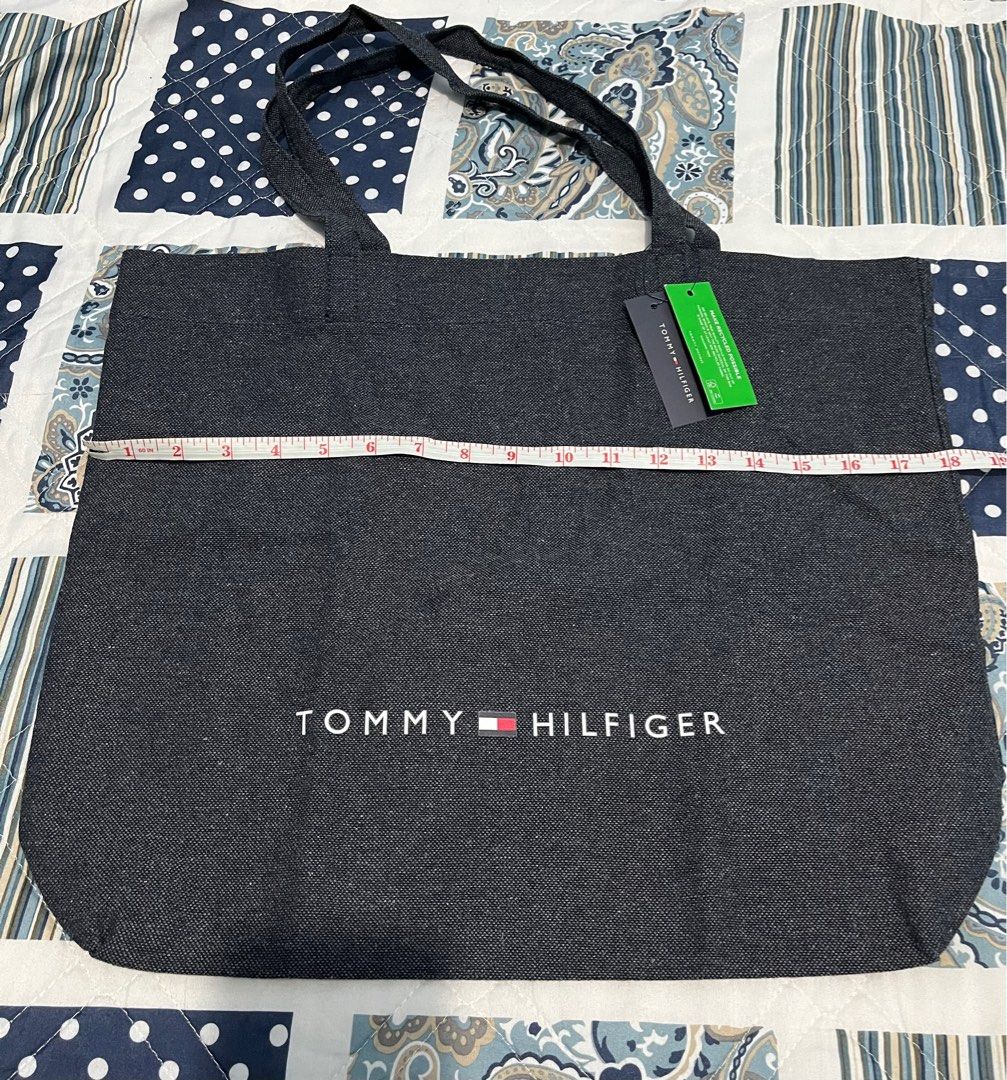 Tommy Hilfiger Denim Tote Bag (Category: Tote Bags) located in Paranaque City. Submitted by simonthecutecatboy (Listing ID 1441194865, Image 2). Description: -100% Authentic .