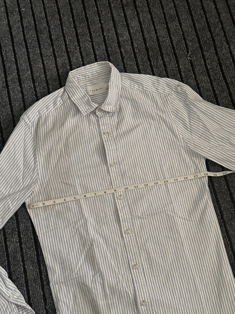 Topman Longsleeves Polo (Category: Tshirts & Polo Shirts ) located in Pasig City. Submitted by kiarrawr (Listing ID 1441194597, Image 2). Description: - 9/10 condition - seldom used - small on tag length: 27” Width: 18”.