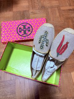 (Category: ) located in . Submitted by zoyee.w (Listing ID 1441285477, Image 1). Description: .