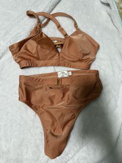 （分類：）位於 。 由 hapigoods 提交（商品編號 1441334749，圖片 1）。簡介： 。
