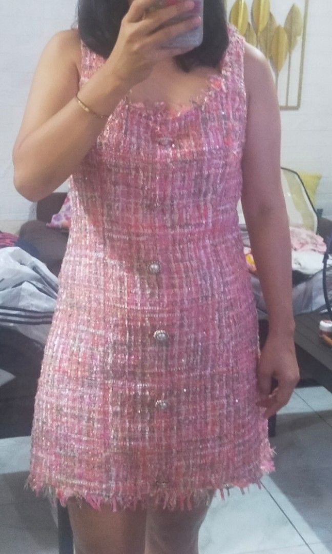 Tweed Dress (Category: Dresses) located in Cavite. Submitted by jaycel79 (Listing ID 1441180472, Image 1). Description: .