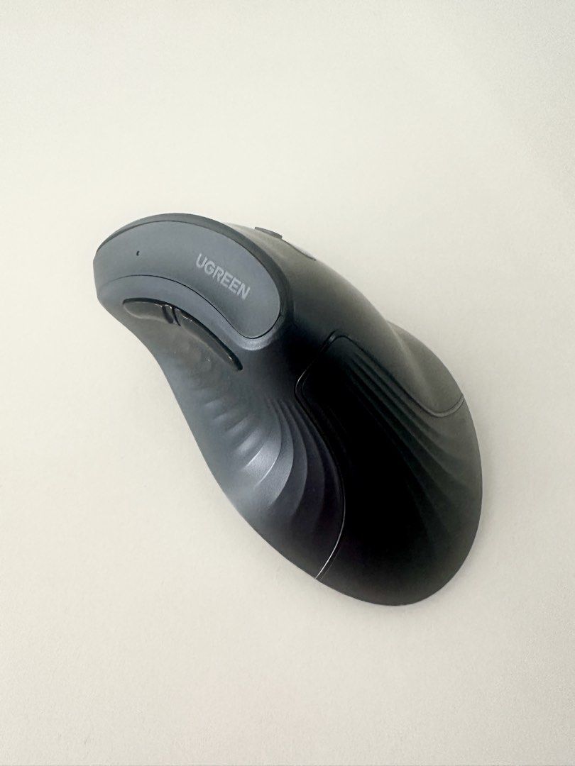 UGREEN Ergonomic Wireless Mouse470148762924503040