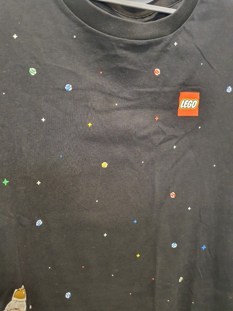 Uniqlo lego tee size 150 (Category: Babies & Kids Fashion) located in Taguig. Submitted by supernova888 (Listing ID 1441161050, Image 3). Description: authentic.