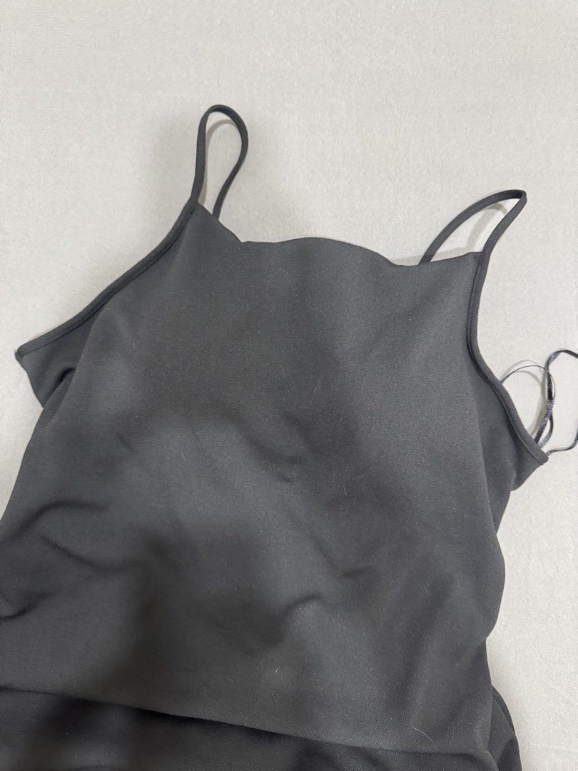 UNIQLO MAXI DRESS (Category: Dresses) located in Valenzuela. Submitted by aikeeee (Listing ID 1441277253, Image 2). Description: Selling my PRE-LOVED CLOTHES 🫶🏻 - No flaws and issues (well taken care of) RFS: Need to declutter Message me if you want the actual photos 🫶🏻 MOP: Gcash or Bank Transfer Can do lalamove or grab (buyer will shoulder the delivery fee).