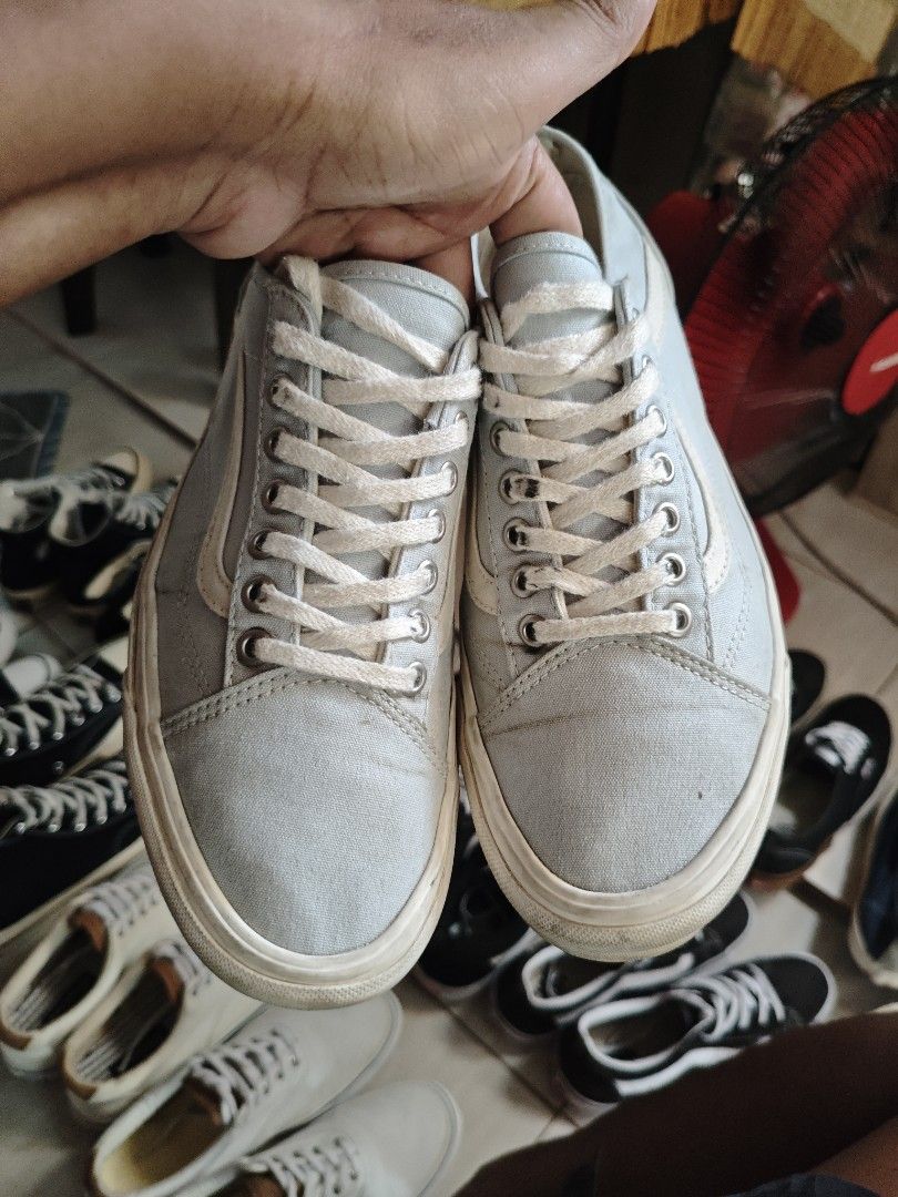 Vans os (Category: Sneakers) located in Sultan Kudarat. Submitted by thrifted01 (Listing ID 1441239723, Image 3). Description: us8 euro40.5 cm26.