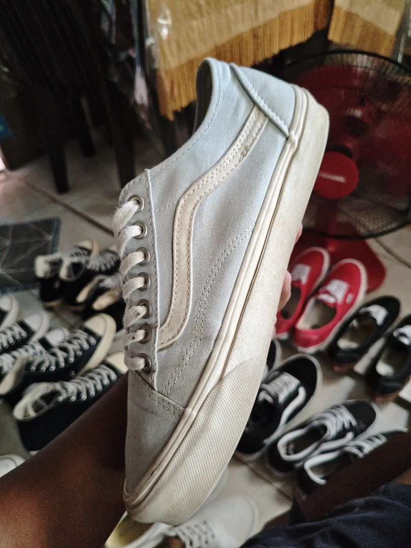 Vans os (Category: Sneakers) located in Sultan Kudarat. Submitted by thrifted01 (Listing ID 1441239723, Image 2). Description: us8 euro40.5 cm26.