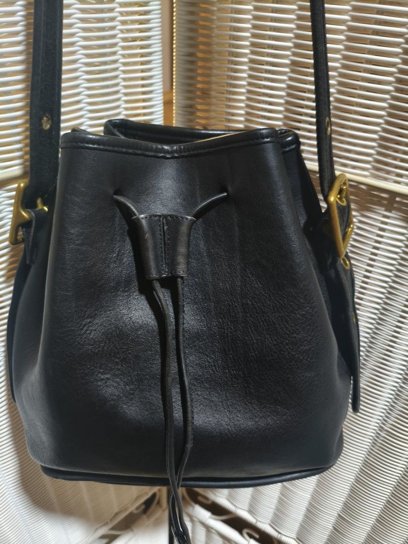 VINTAGE COACH LULAS LEGACY Style 9952 Drawstring Bag (Category: Shoulder Bags) located in San Jose. Submitted by nnayramsfinds (Listing ID 1441214256, Image 2). Description: -No hang tag -With signs of wear, see edges/trims -roomy -SF is 100..