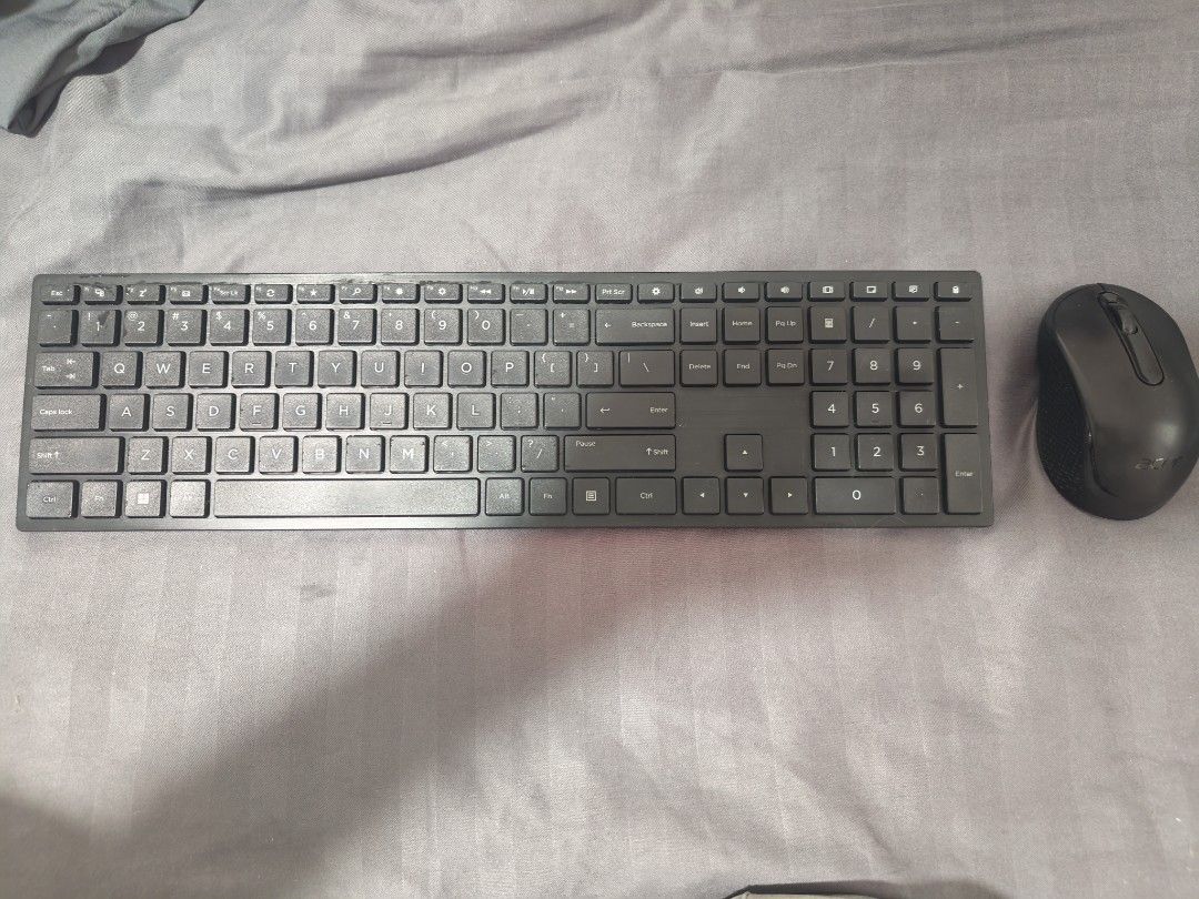 Wireless Keyboard and Mouse Combo470274193742243840