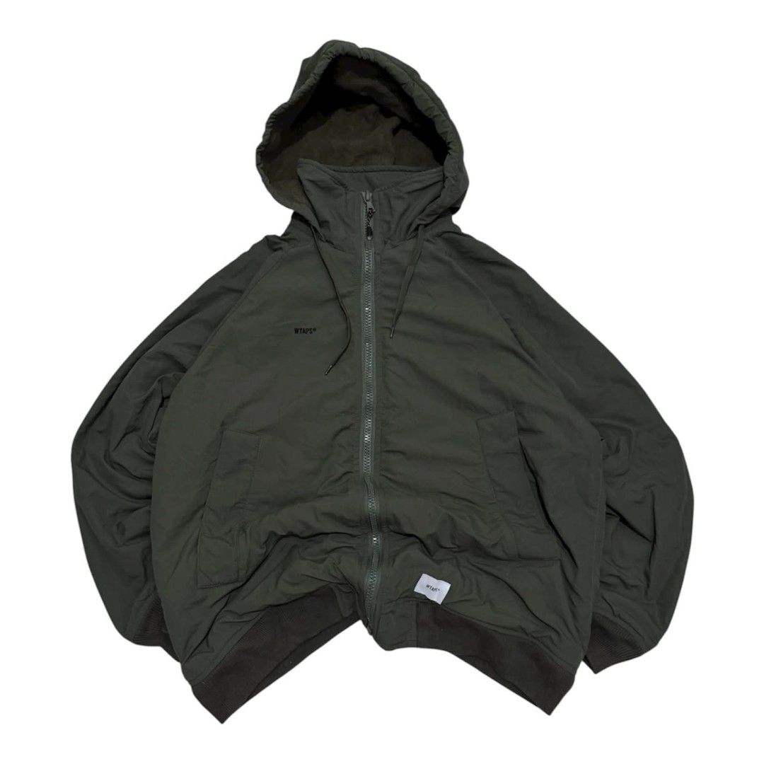 WTAPS olive green jacket (Authentic) (Category: Coats, Jackets and Outerwear) located in Navotas City. Submitted by aesthetic_achrive (Listing ID 1441222982, Image 1). Description: no issue need wash 💯Authentic.
