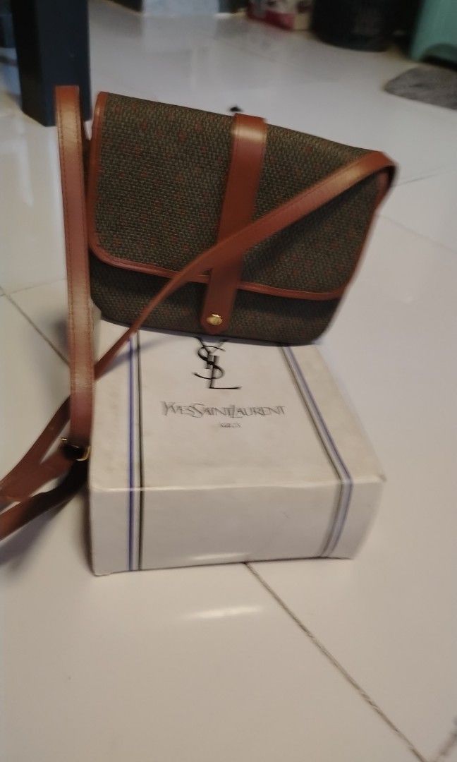 ysl sling bag (Category: Luxury Bags & Wallets) located in Dasmarinas. Submitted by sherylrep18568 (Listing ID 1441284227, Image 2). Description: excellent condition small to medium no flaws.