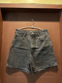 (Category: ) located in . Submitted by margauxm (Listing ID 1441325585, Image 1). Description: .