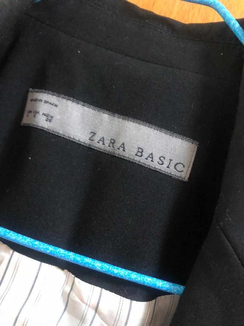 Zara basic （分類：外套及戶外衣服）位於 Hong Kong。 由 evebrown 提交（商品編號 1441258781，圖片 2）。簡介： 。