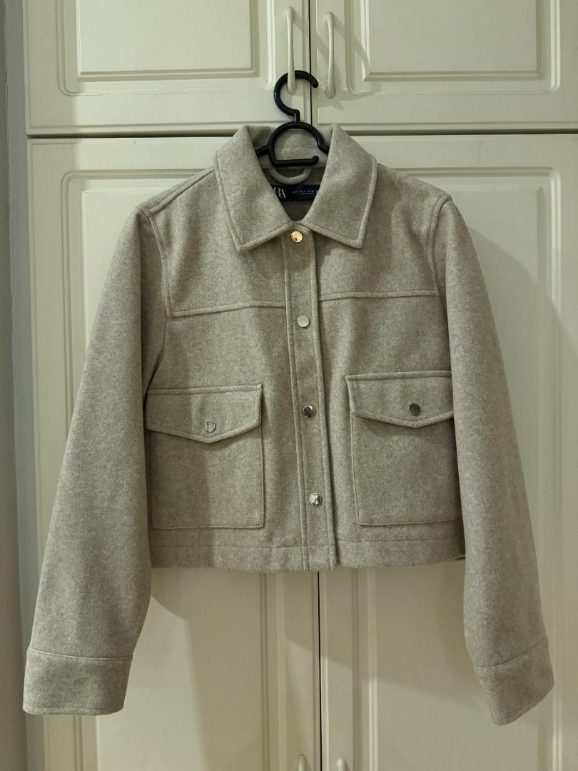 Zara Beige Felt Jacket (Category: Coats, Jackets and Outerwear) located in Makati City. Submitted by _sophiatan (Listing ID 1441307494, Image 1). Description: RFS: Decluttering Condition: Like new, barely used *Buyer to pay for shipping fee *Message for more photos.