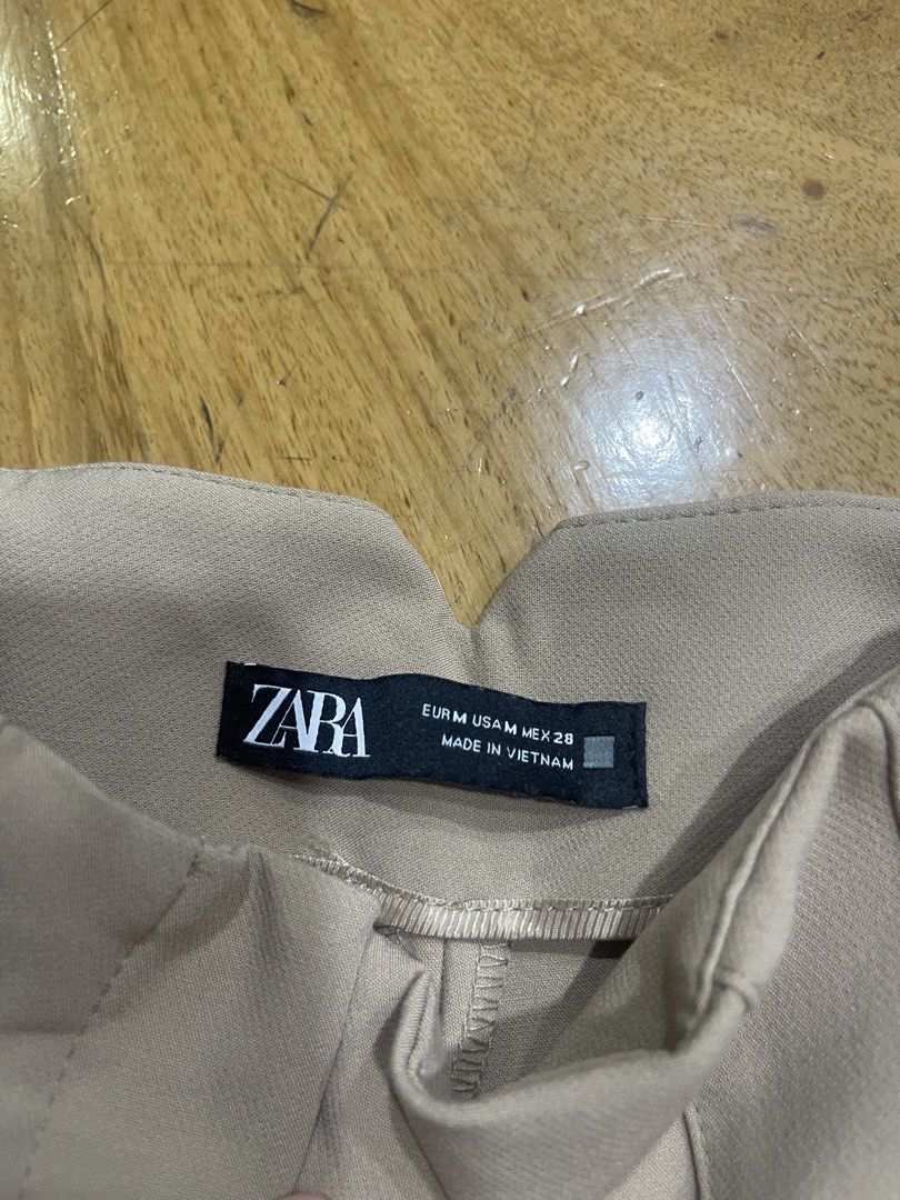 Zara Beige Slacks (Category: Other Bottoms) located in Quezon City. Submitted by andreaa20 (Listing ID 1441170819, Image 2). Description: Used only once. Size M. Open to nego. .