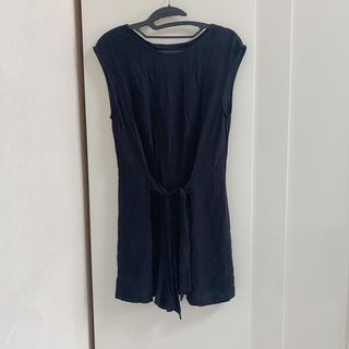 (Category: ) located in . Submitted by shopsundayx (Listing ID 1441191025, Image 1). Description: .