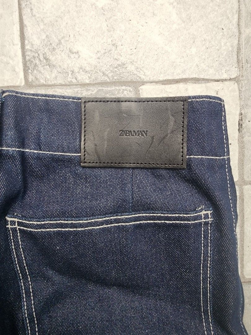 Zara original Raw denim slim straight pants (Category: Jeans) located in Manila. Submitted by smrshops (Listing ID 1441241342, Image 3). Description: waist- 37cm length- 40 inch leg- 12 inch Issue: in last picture, stain due to folding in the past, can be removed through light washing. Rfs: Decluttering.