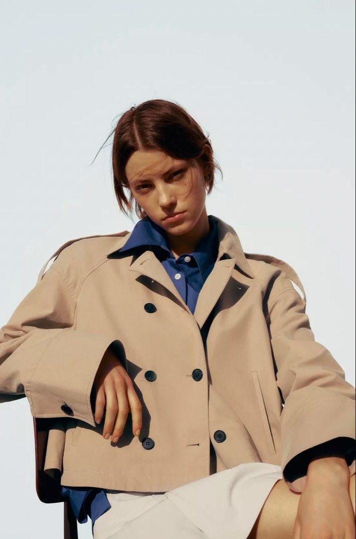 Zara Short Cape Trench Coat (Category: Coats, Jackets and Outerwear) located in Quezon City. Submitted by whitelabel17 (Listing ID 1441321109, Image 3). Description: Color- Tobacco Original Price 4.4k.