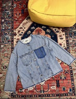 (Category: ) located in . Submitted by alya.preloved1 (Listing ID 1441283463, Image 1). Description: .