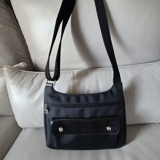 (Category: ) located in . Submitted by thriftstorypremiumshop (Listing ID 1442937233, Image 1). Description: .