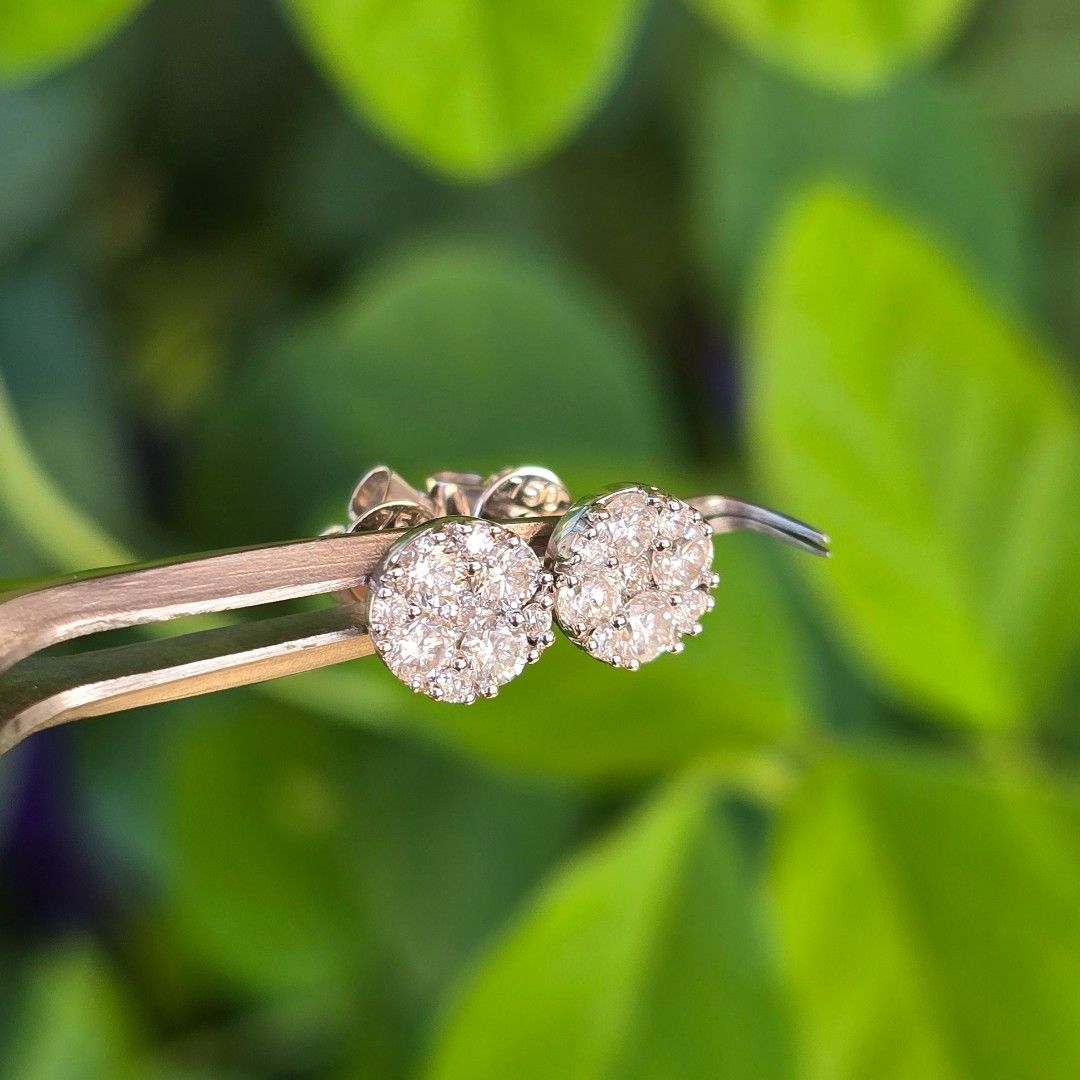18K White Gold Illusion Diamond Earrings (Category: Earrings) located in Quezon City. Submitted by her_turf (Listing ID 1442988074, Image 2). Description: - Illusion setting for a bigger diamond look - 0.50 CTW natural diamonds - Crafted in lustrous 18K white gold - Approx. 1.30 grams - Versatile for daily wear or special events.