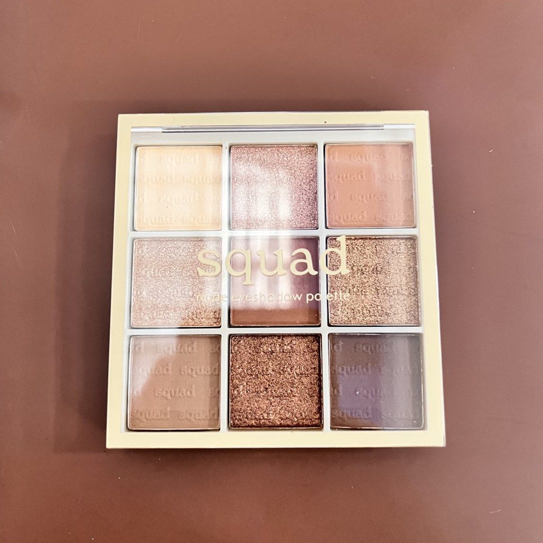 [2 FOR 150] Squad Nude Eyeshadow Palette Makeup Gift (Category: Makeup) located in Mandaluyong City. Submitted by izynaaa (Listing ID 1442950252, Image 1). Description: 4 stocks available ₱80 each 2 for ₱150 - Squad Nude Eyeshadow Palette - Contains 9 shades - Mix of matte and shimmery finishes - Ideal for everyday or smoky eye looks - Blendable and buildable formula - A must-have for your makeup collection.