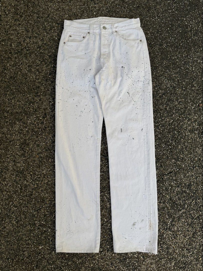 80's Paint-splattered Levi's 501 Jeans (Category: Jeans) located in Quezon City. Submitted by though.bare (Listing ID 1443056534, Image 1). Description: Fits on 29-30 for Men In good, worn condition. Bit small on me, would've kept if not Waist : 15" Length : 43" Inseam : 32" Thigh : 11" Opening : 7.5" Front Rise : 11" No-when worns. Listings not marked sold/reserved are available. These are preloved/used items, manage expectations. Visit my profi