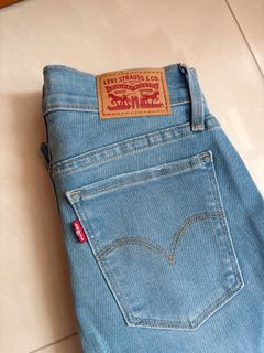 （分類：）位於 。 由 daisyleeky 提交（商品編號 1443080552，圖片 1）。簡介： 。