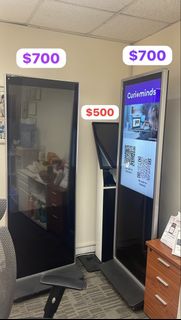 Two Touchscreen Electronic Displays488439093449216000