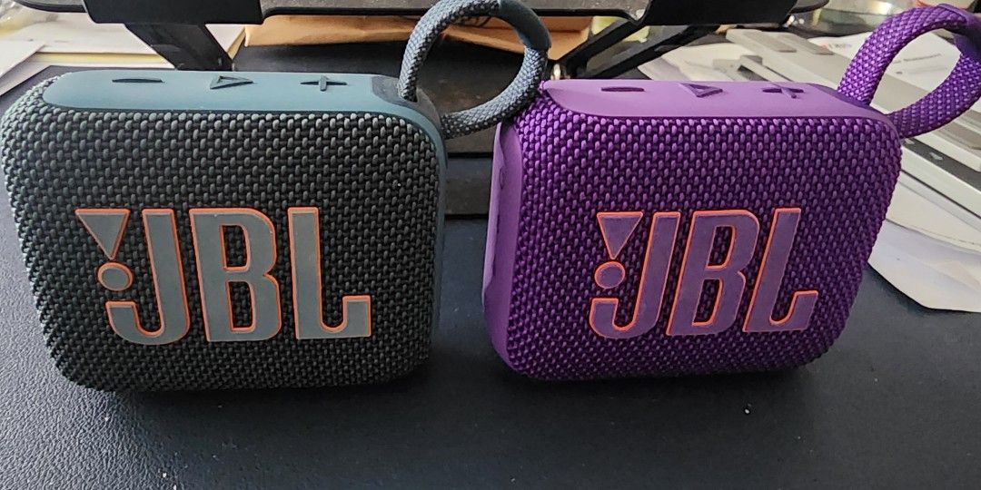 A pair of JBL Go 4 for Fast Deal