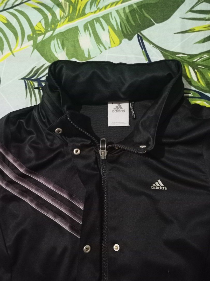 Adidas Black Track Jacket with Hood (Category: Coats, Jackets and Outerwear) located in Mangaldan. Submitted by harrapotter (Listing ID 1443064068, Image 3). Description: DIMES WIDTH 19 LENGTH 24 9/10 COLOR RATE AND CONDITION .