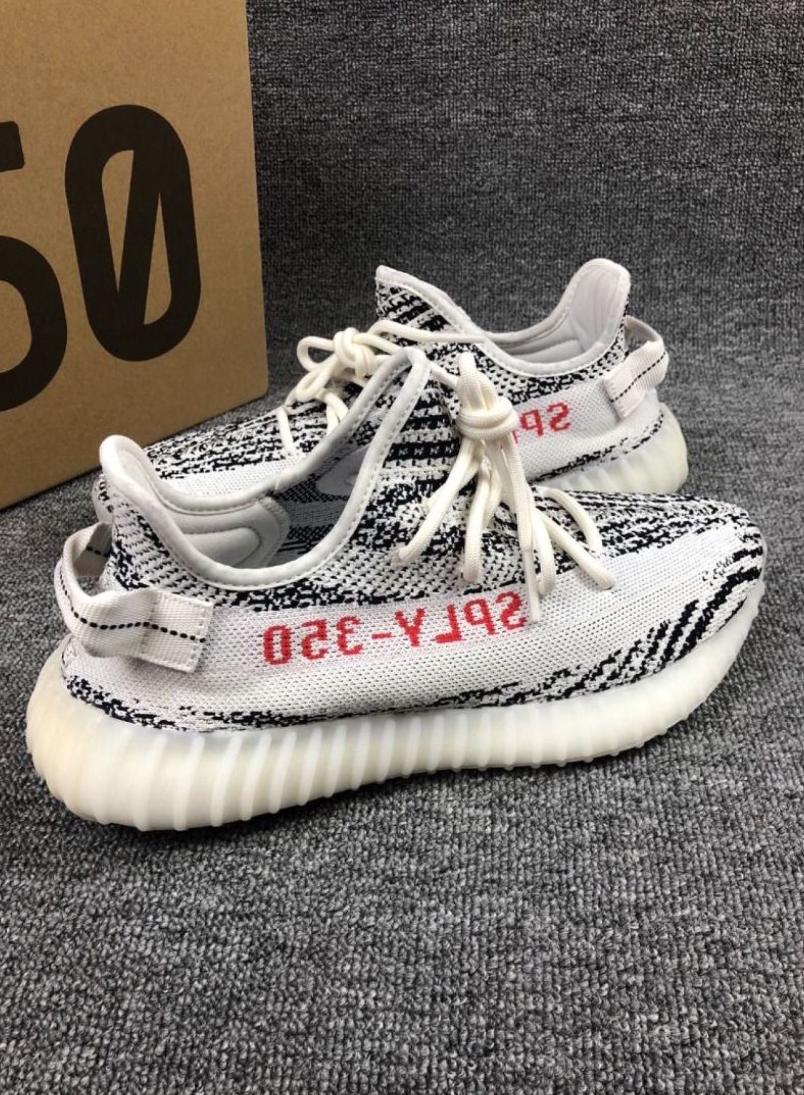 adidas originals Yeezy Boost 350 V2 Zebra Black White (Category: Sneakers) located in Singapore. Submitted by epicwind-ee16 (Listing ID 1442940254, Image 1). Description: Just In 🏷 Adidas · adidas originals Yeezy Boost 350 V2 Zebra Black White Brand New ✓ Free Ship ✓ COD ✓ 3-day photo confirm Chat me for details 💬.