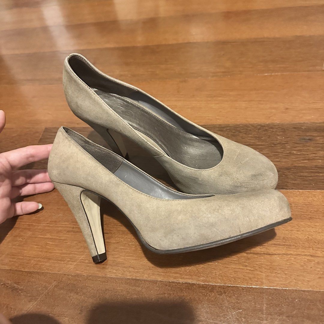 Aldo Heels (Category: Heels) located in Petaling Jaya. Submitted by cynthia.y (Listing ID 1443051663, Image 3). Description: Worn but in good condition Moving house, letting go cheap .