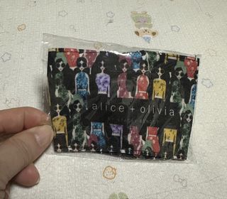 （分類：）位於 。 由 happy2bid 提交（商品編號 1443043621，圖片 1）。簡介： 。