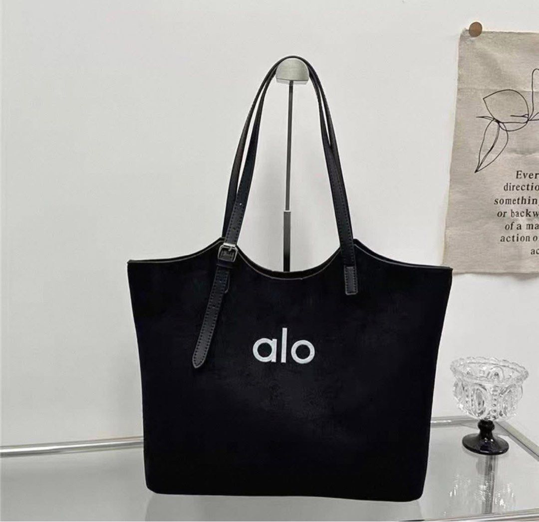 Alo suede sling bag adjustable strap (Category: Shoulder Bags) located in Manila. Submitted by raya021 (Listing ID 1443040349, Image 2). Description: .