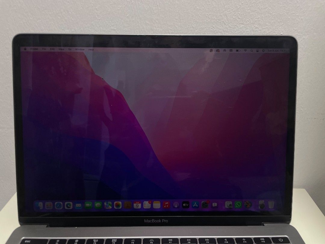 Apple MacBook Pro 13 inch-2016479472484636446728