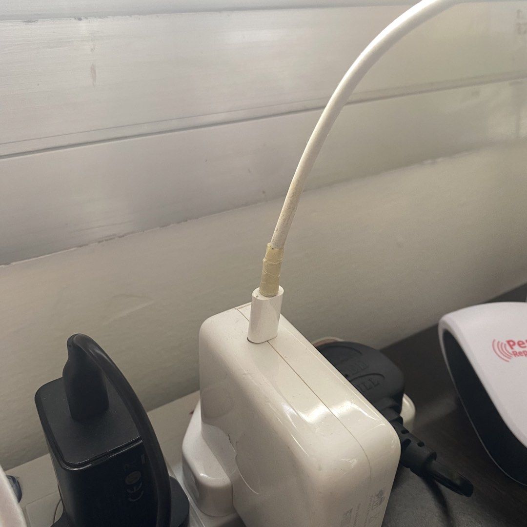Apple MacBook Pro 13-inch (2019)478374814873692163